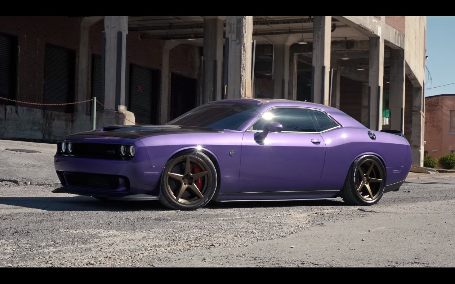 喜欢紫色的男人必定闷骚有情调 Dodge Challenger Hellcat velgen Wheels Classic5 20"哔哩哔哩bilibili