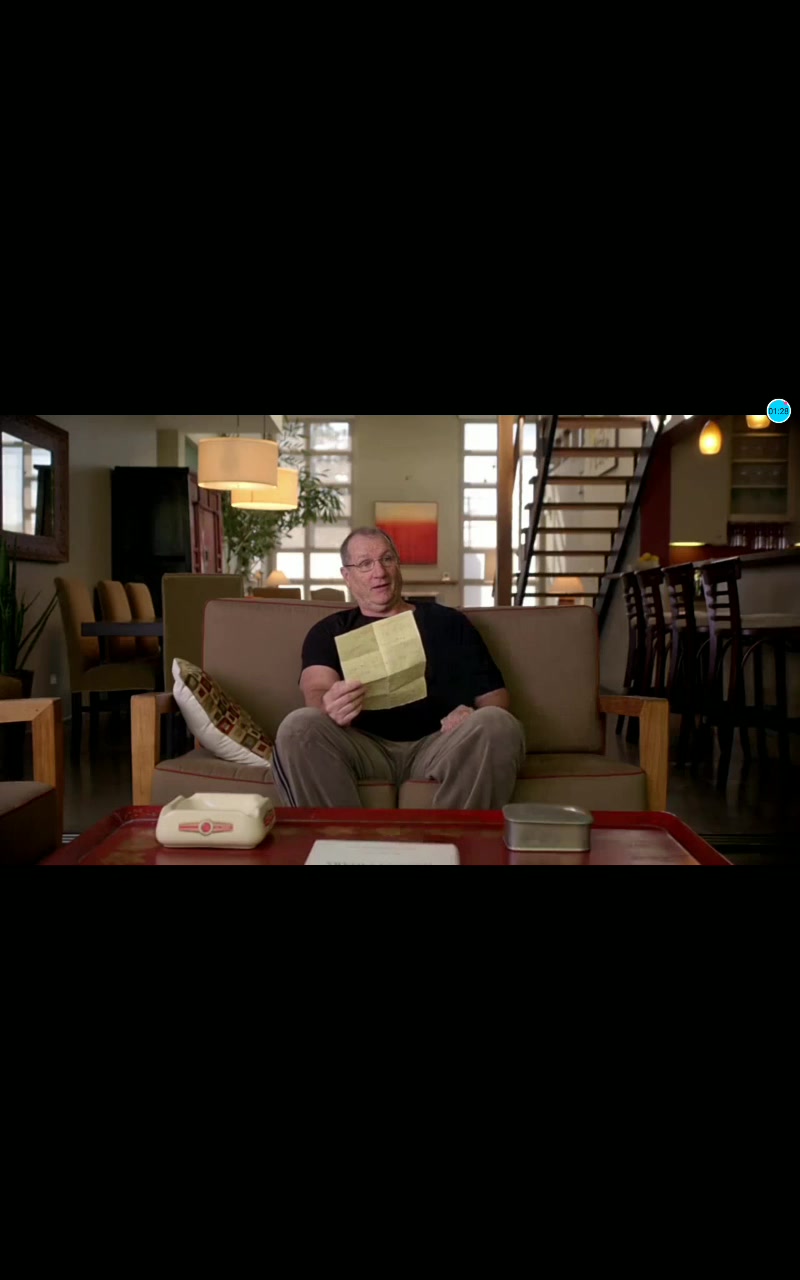 摩登家庭米奇尔和小卡领养莉莉s01e01治愈鸡汤