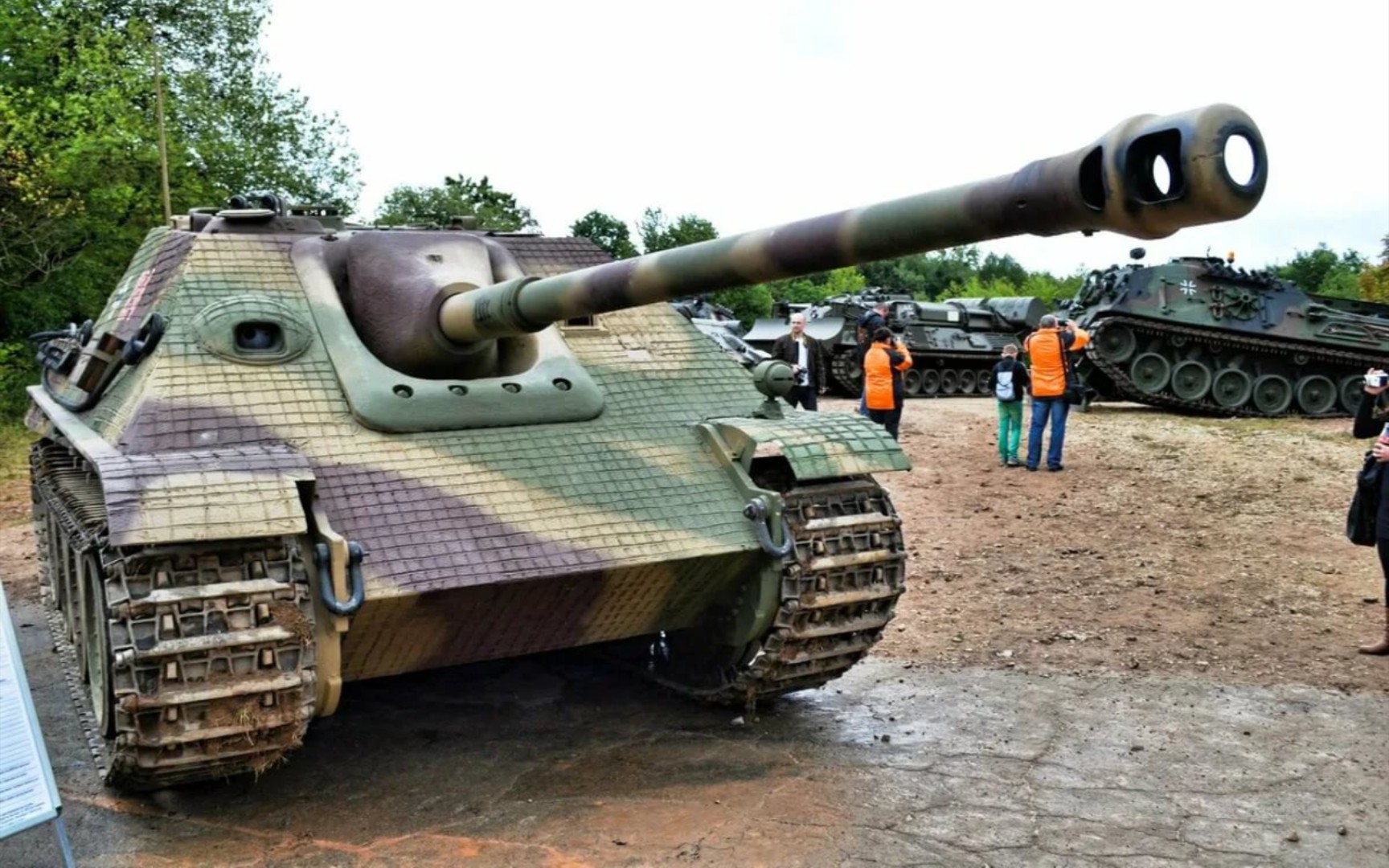 su100与猎豹歼击车究竟谁强谁弱?_哔哩哔哩_bilibili