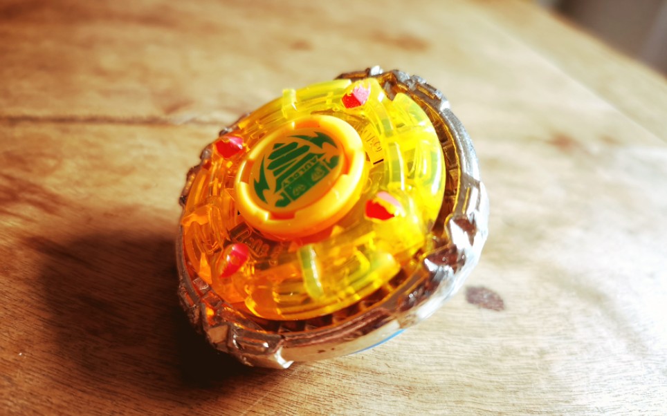 攻击型攻击环裂震钢钻初步攻击型改装对打几个较强的陀螺他能否胜任