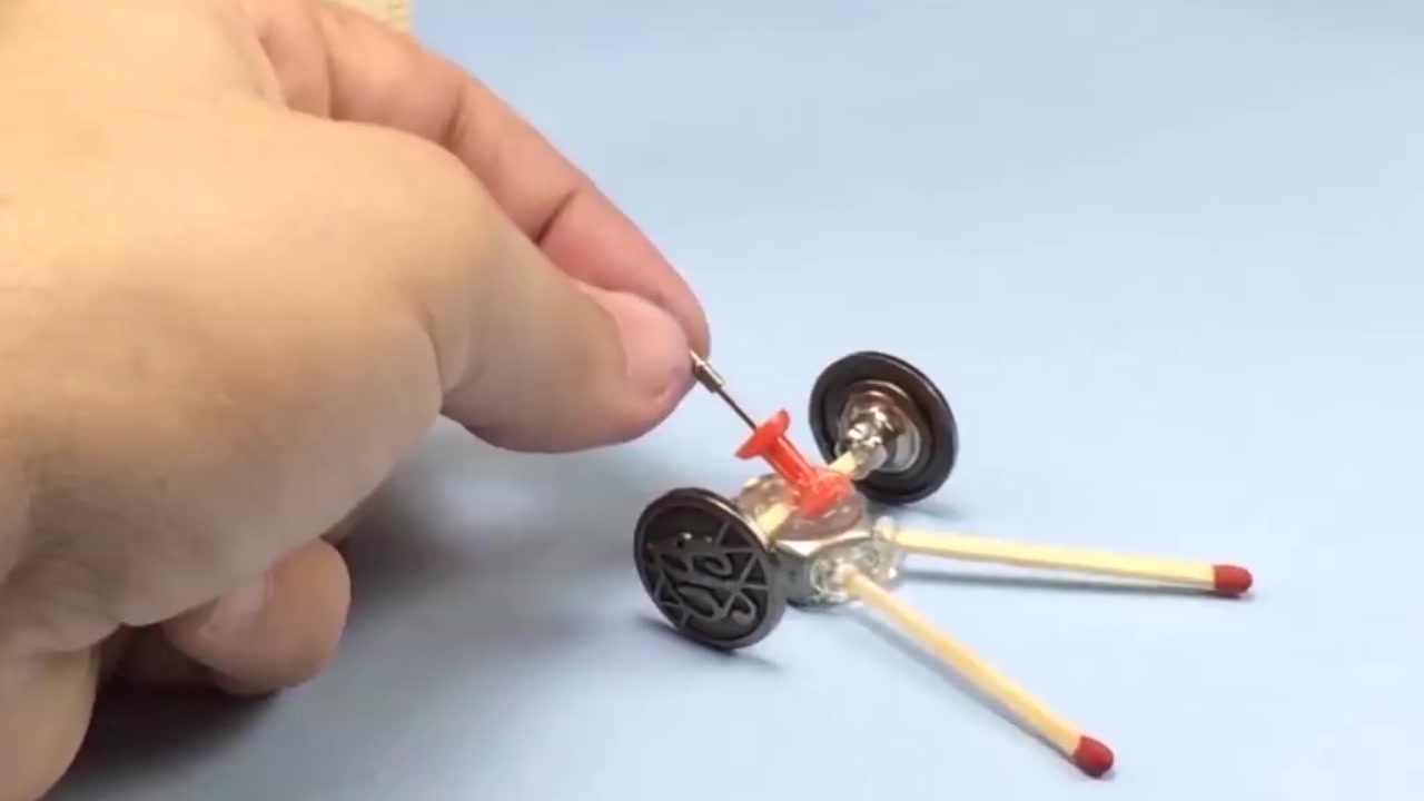 火柴自制大炮,没想到威力有怎么大?_哔哩哔哩_bilibili