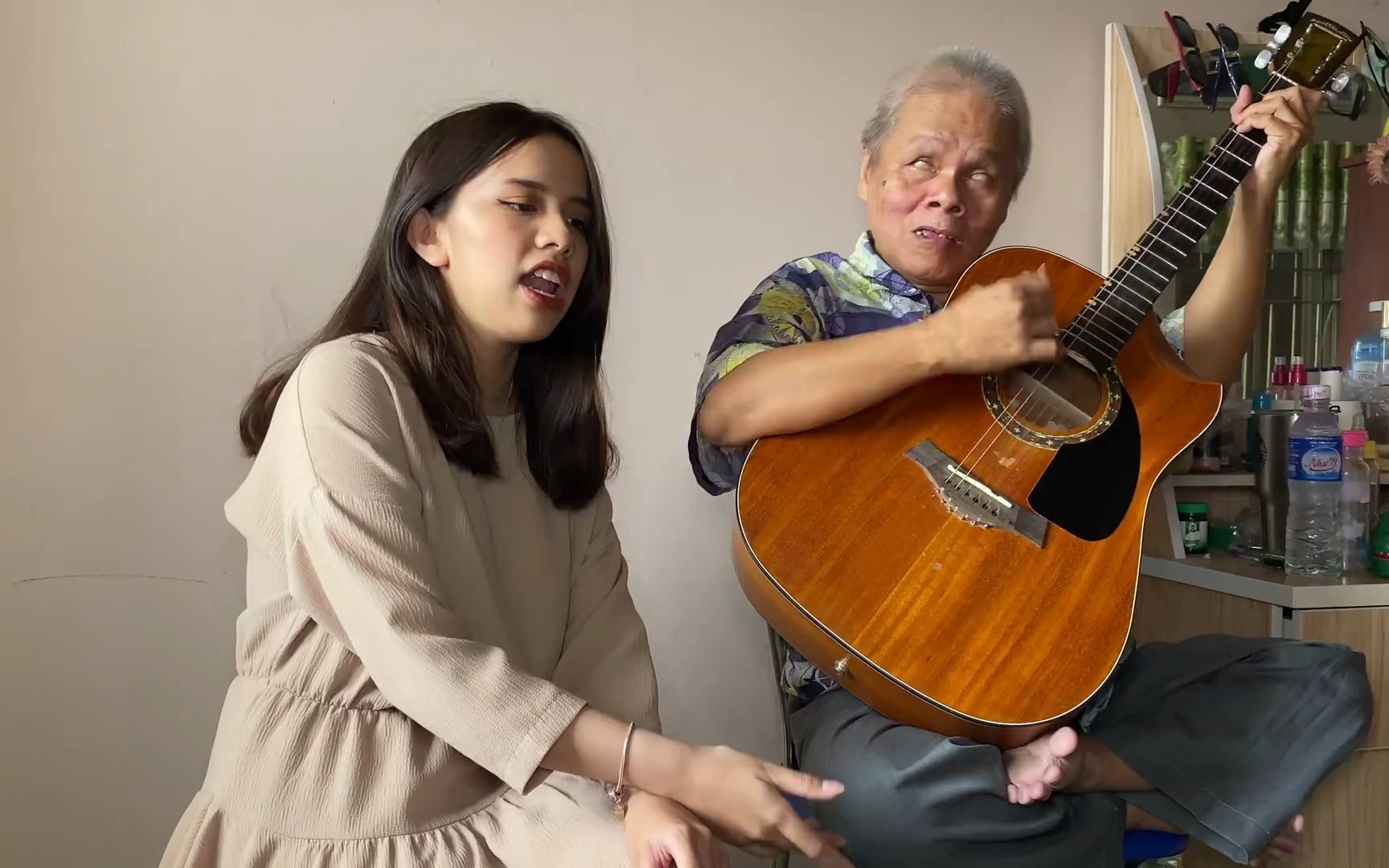 李华田居家小弹越南盲人民谣吉他hotelcaliforniabytheeaglesminaphan