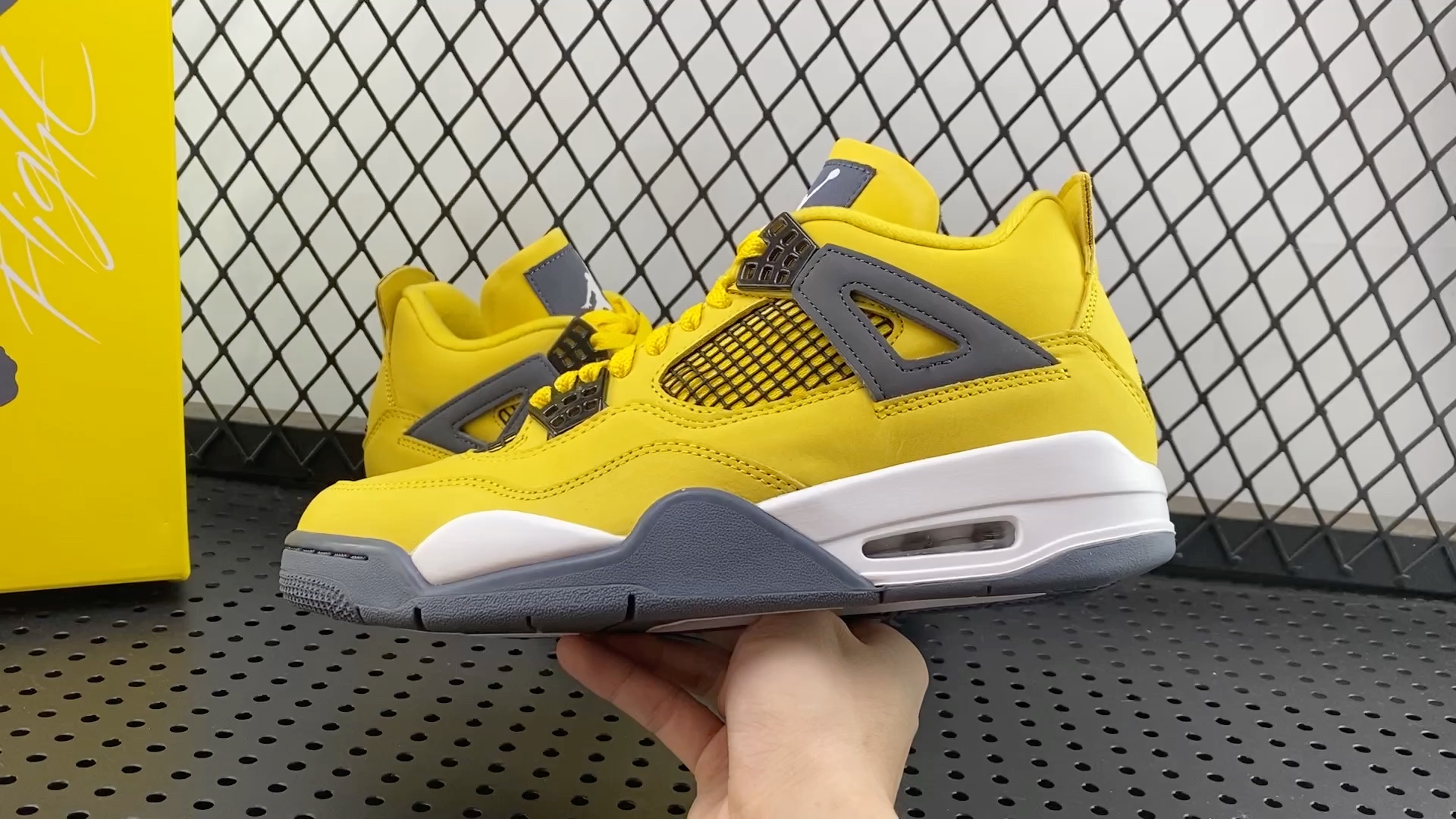 aj4黑黃電母2021復刻版41-46!劉總出品!當之無愧圈內最強!