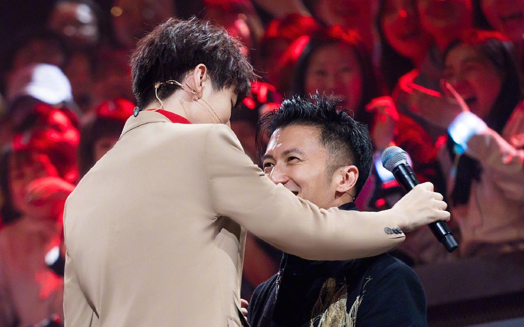 [王俊凯x谢霆锋]午前零时的吻pv_哔哩哔哩_bilibili