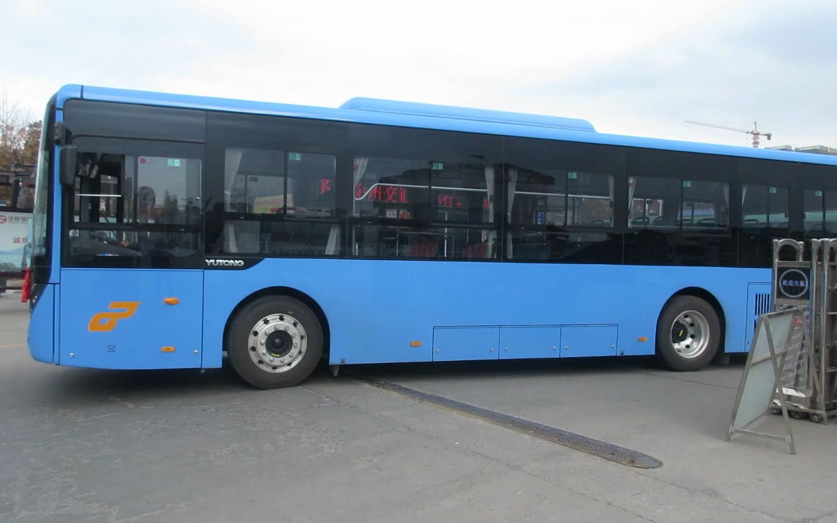 【辛丑牛年首拍】徐州公交64路宇通e10i淮海文博园站出站