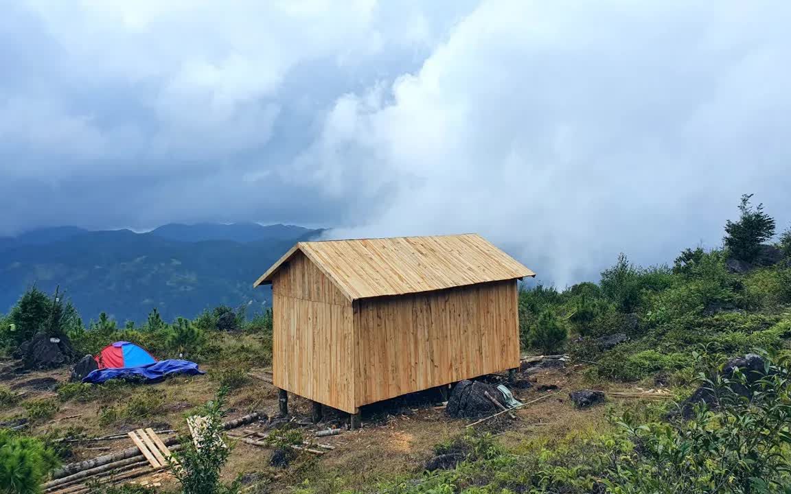 山顶的清晨云雾袅绕,空气很清新,住得太舒服了哔哩哔哩bilibili