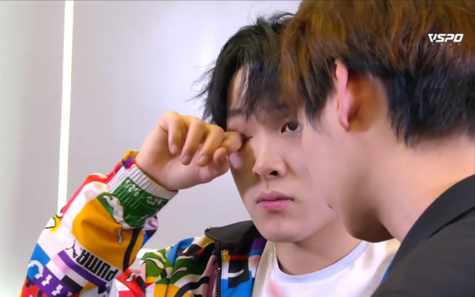 xyg惜败we:谁的锅?秀逗还是洪洗象?我来喷一喷