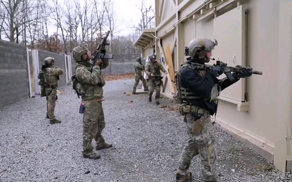 美国陆军绿色贝雷帽5thsfg室内清理cqb训练