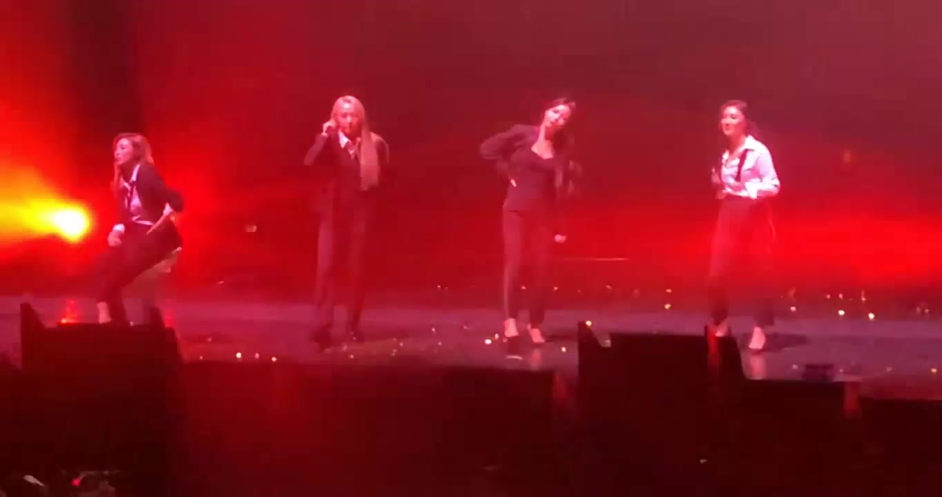 [图]190224 【MAMAMOO】雅加达fm Sleep in the car 饭拍