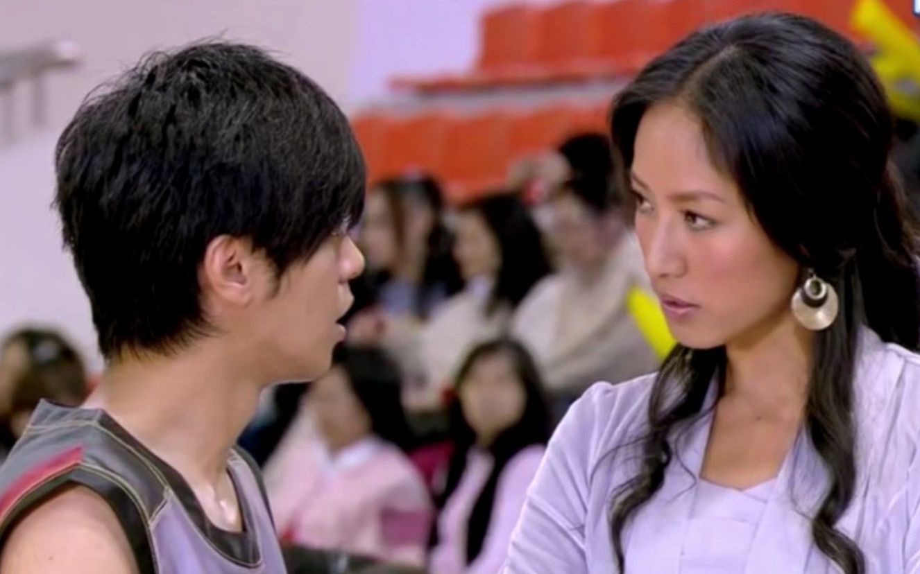 篮球火:面对三胞胎w改变战术元大鹰使出燃烧的球绝杀比赛