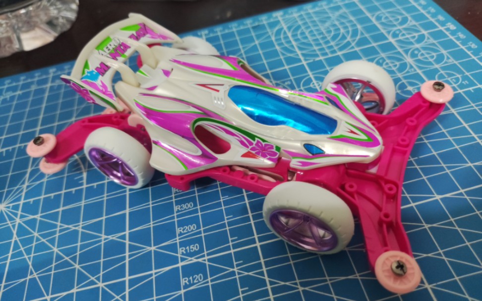 粉色 樱花魔鬼鱼 四驱车