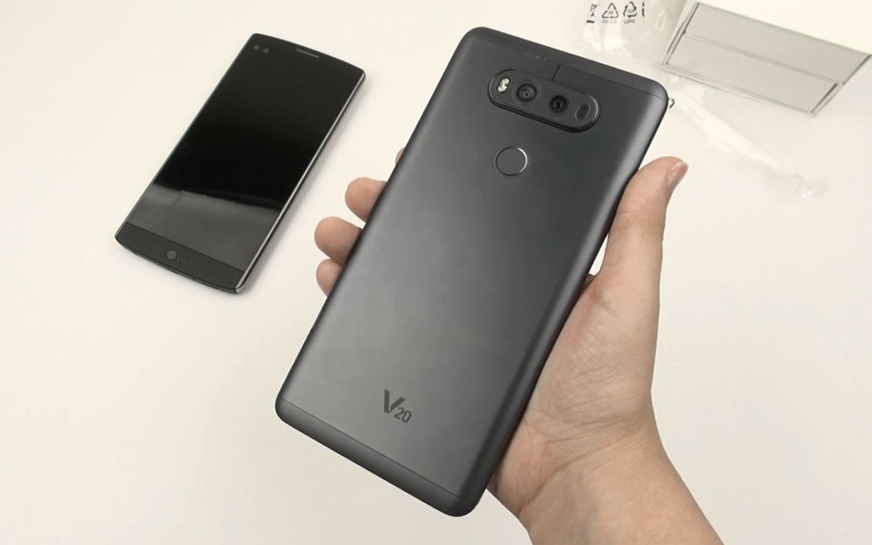 【油管搬运】lg v20 开箱上手 (对比 v10)