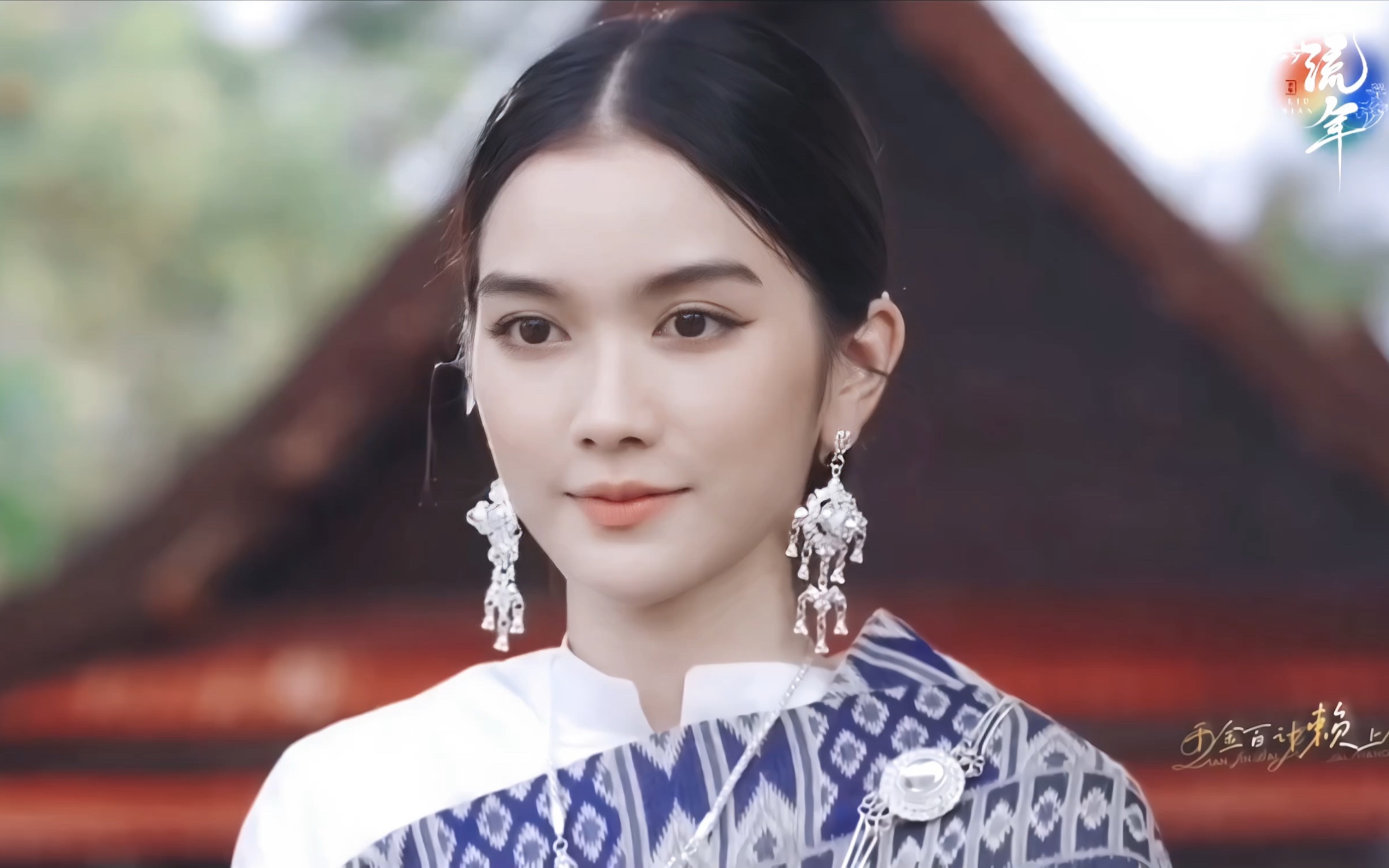女主妥妥的战斗力十足 男主一看到别人接近老婆就醋味十足#泰剧#千金