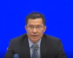 Скачать видео: 央行研究局局长王信：中国央行正稳步推进数字人民币研发测试工作