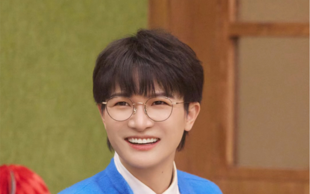 周深模仿伍佰唱歌太像了