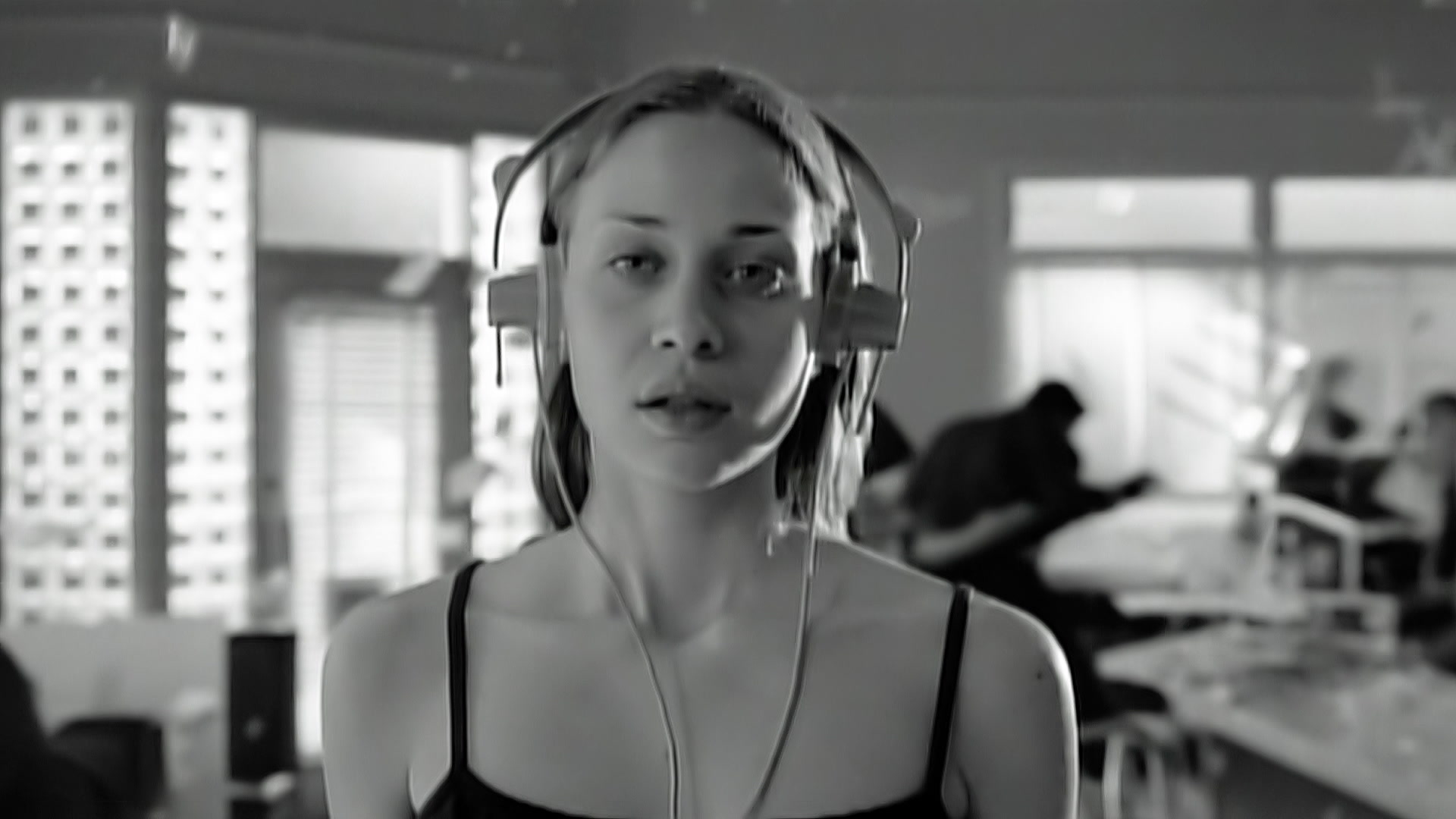 [图]FIONA APPLE「Across the Universe」