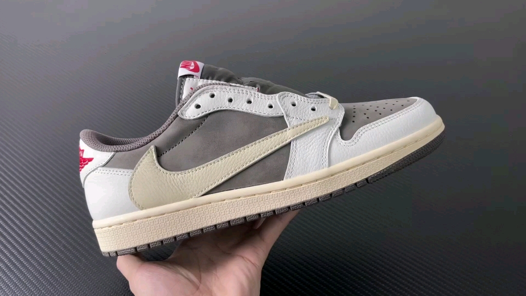 aj1白倒钩低帮3.0!巅峰版!尺码:36-47.5全码市售天花板产物