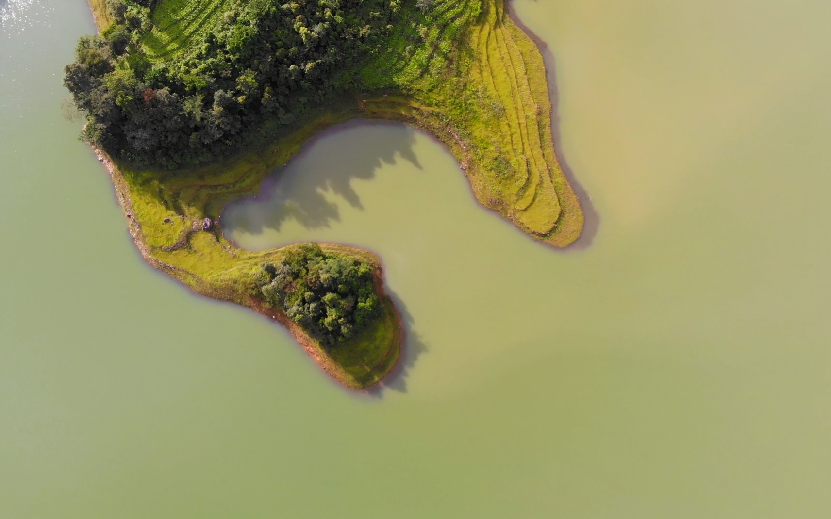 茶山最美水库---冰岛湖