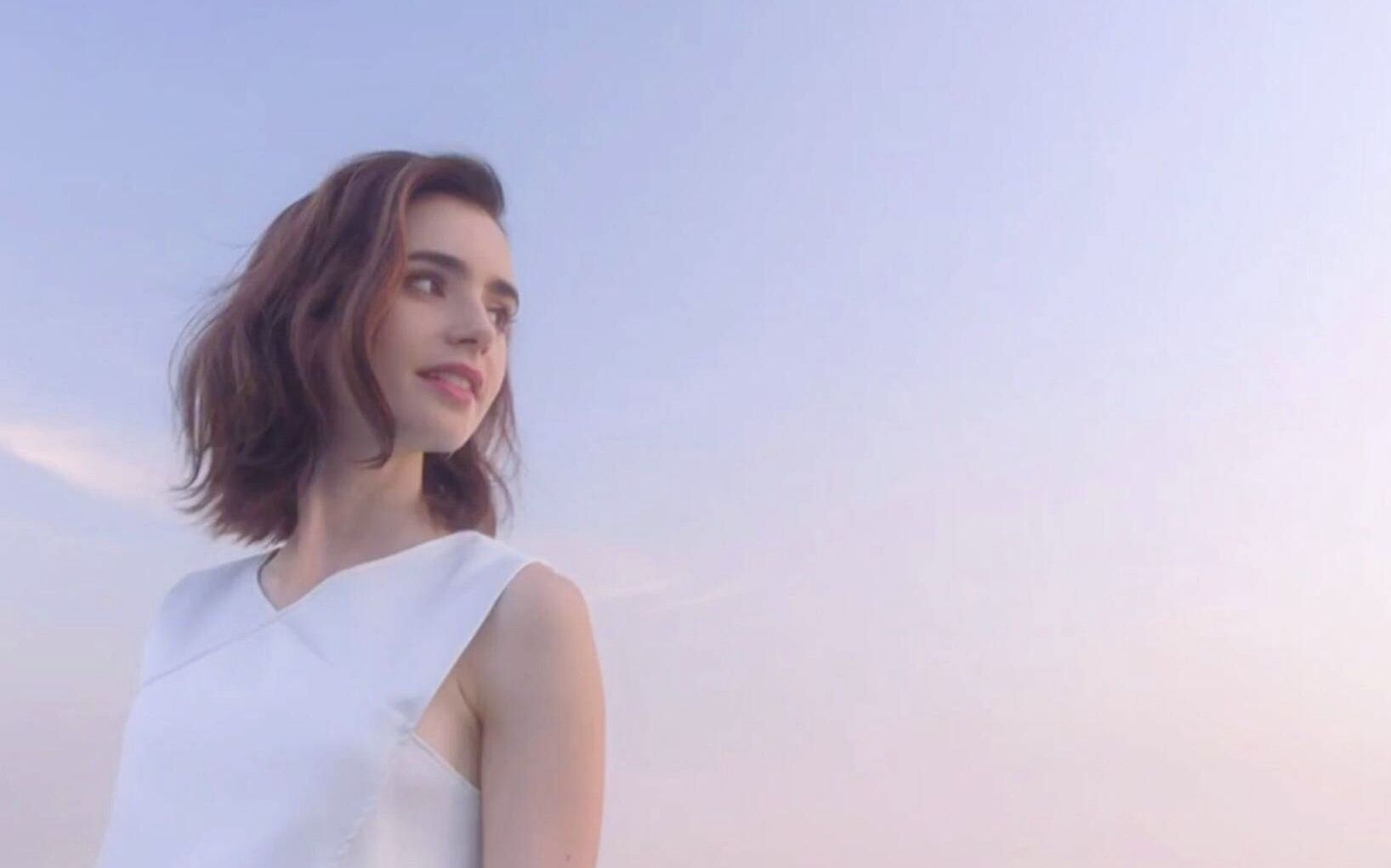 莉莉柯林斯惊艳时光的人间小仙女莉莉的绝世美颜混剪