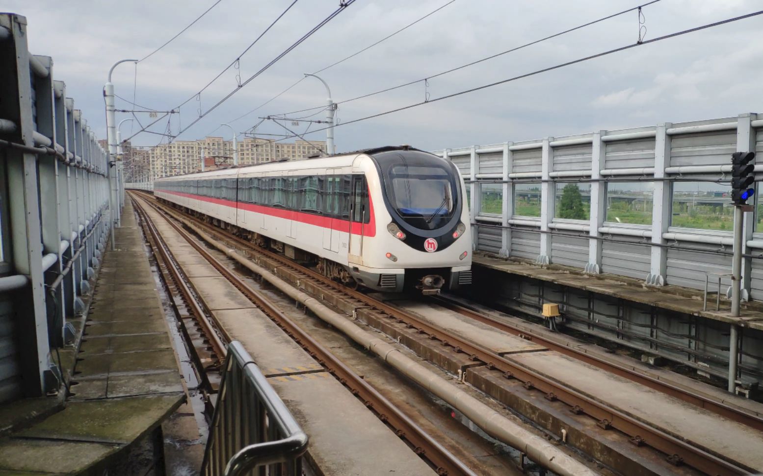 3】[1号线][乔司南站]笑脸01013空车不停站减速通过