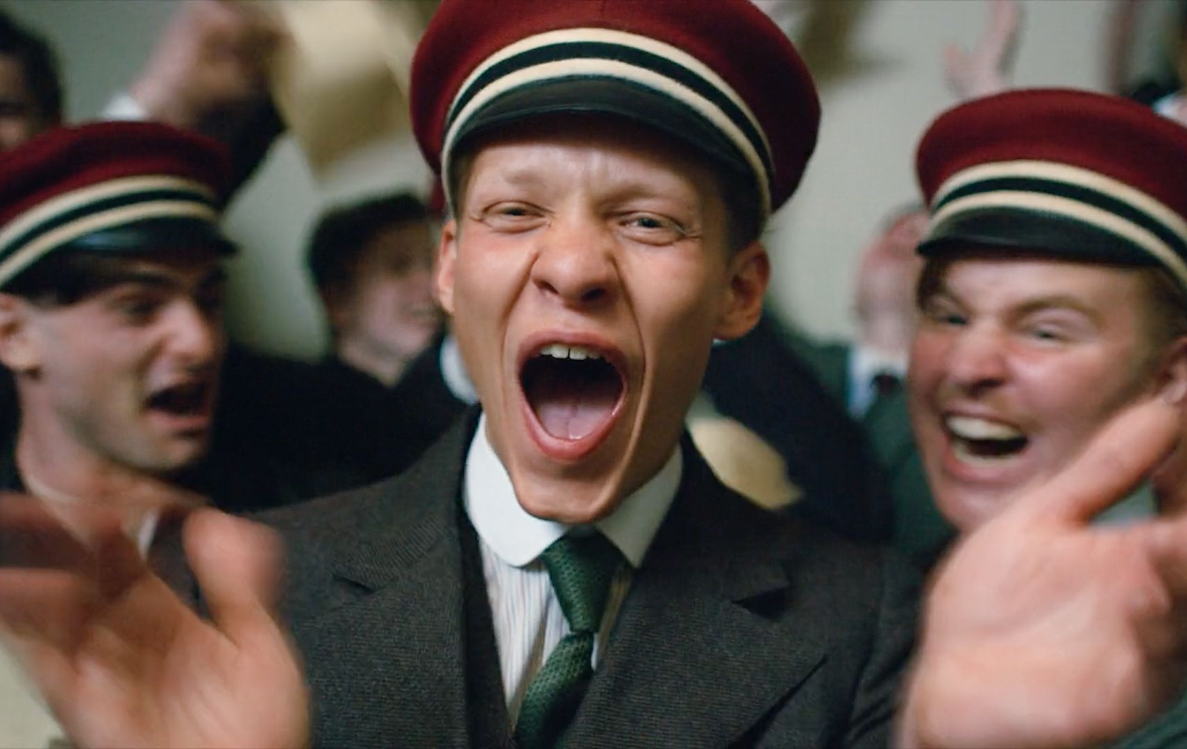 《西线无战事》奥斯卡最佳影片,反战电影天花板,战争把一个人彻底改变