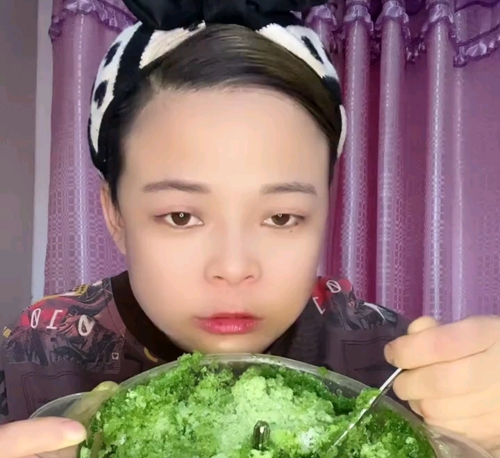 【听冰】自留|媛媛|绞肉机小青米饭冰|后面有几个紫色和蓝色绞肉机