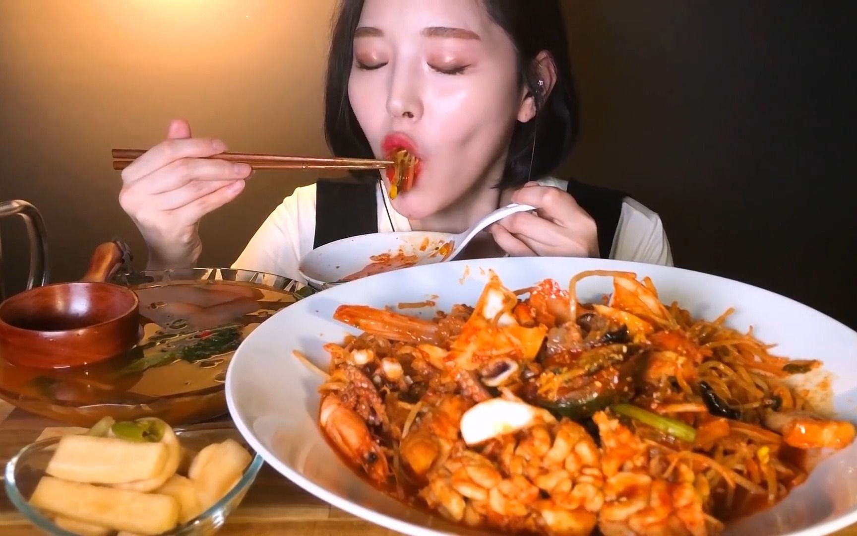 boki【韩国美食博主】章鱼鲍鱼海鲜伴饭