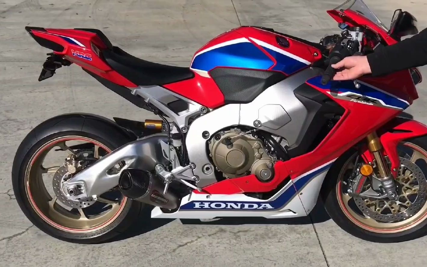 2017 本田 cbr1000rr改吉村排气声浪表现_哔哩哔哩_bilibili