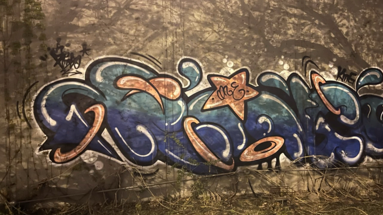 北京街头玩儿涂鸦!