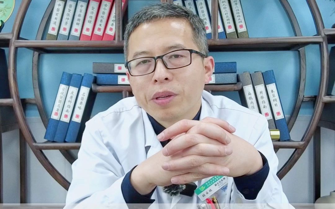 张主任:传播中医文化普及中医知识呵护百姓健康