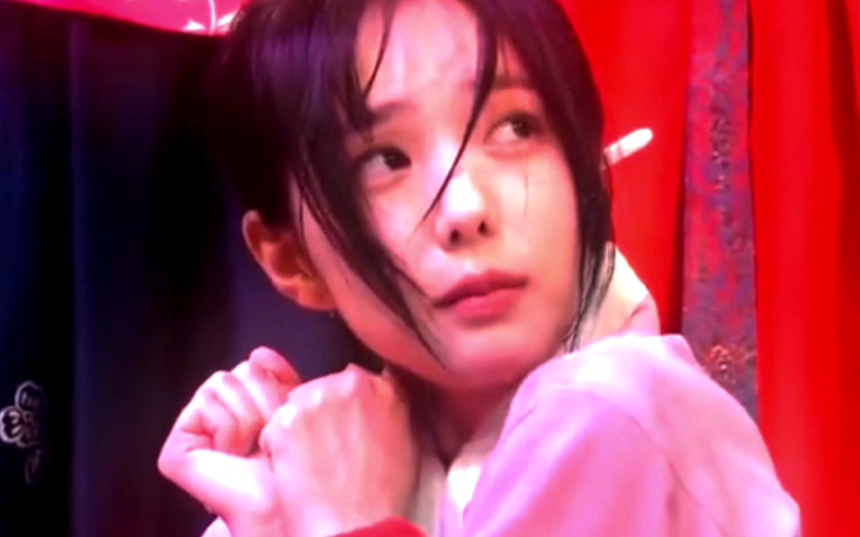 堪称绝品-蔡秀彬被泼水