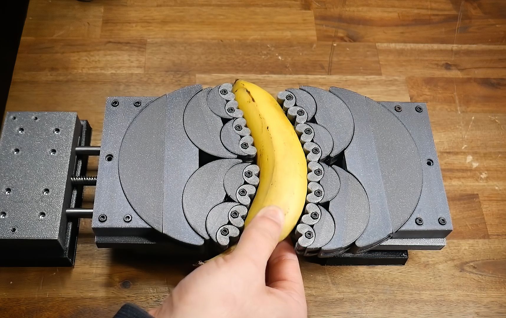 带触手的分形虎钳,明明是天才的设计,为什么都不用呢