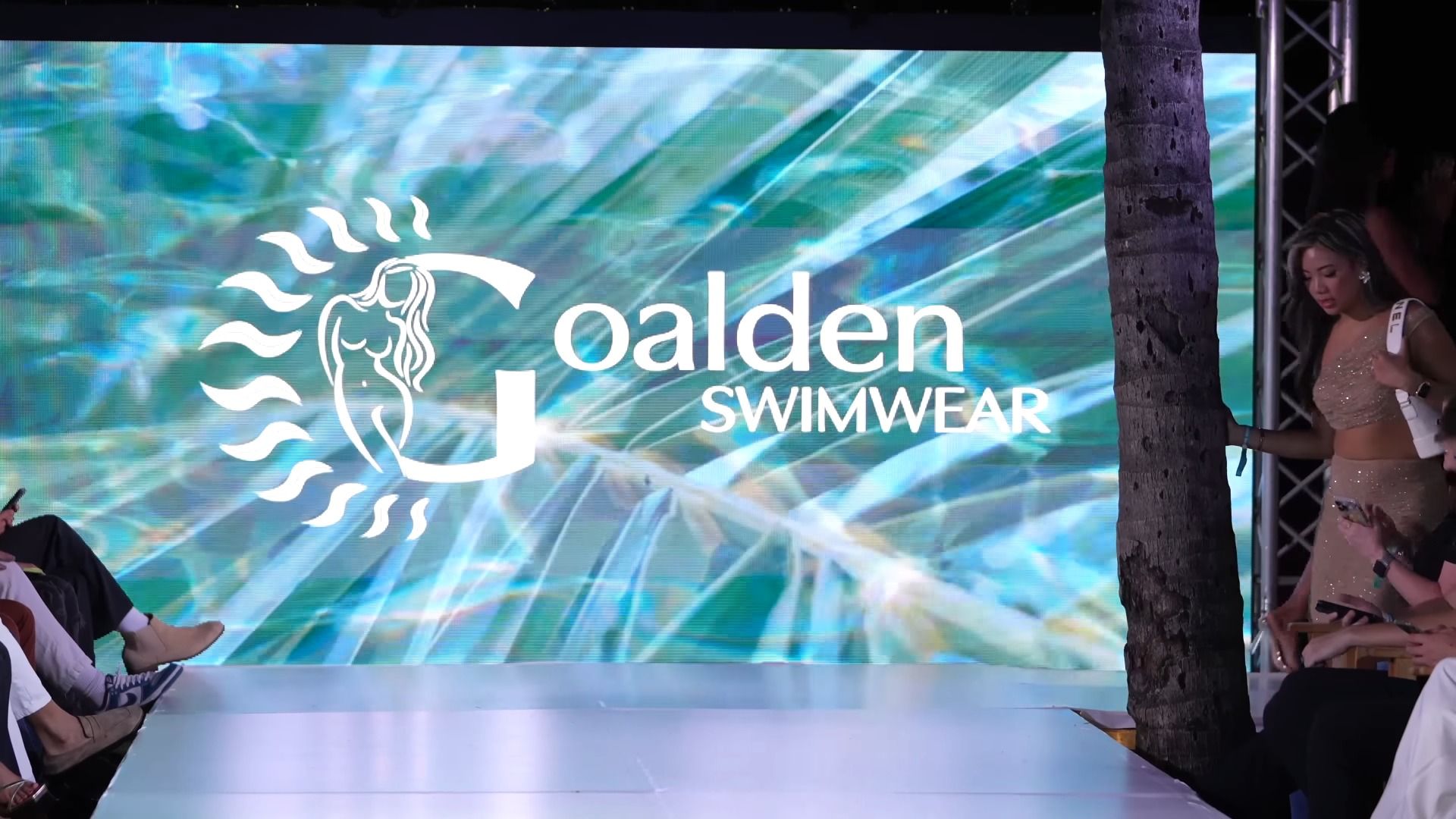 [图]【4K】秀场走秀  -  迈阿密泳装系列 Goalden Swimwear  -  2024