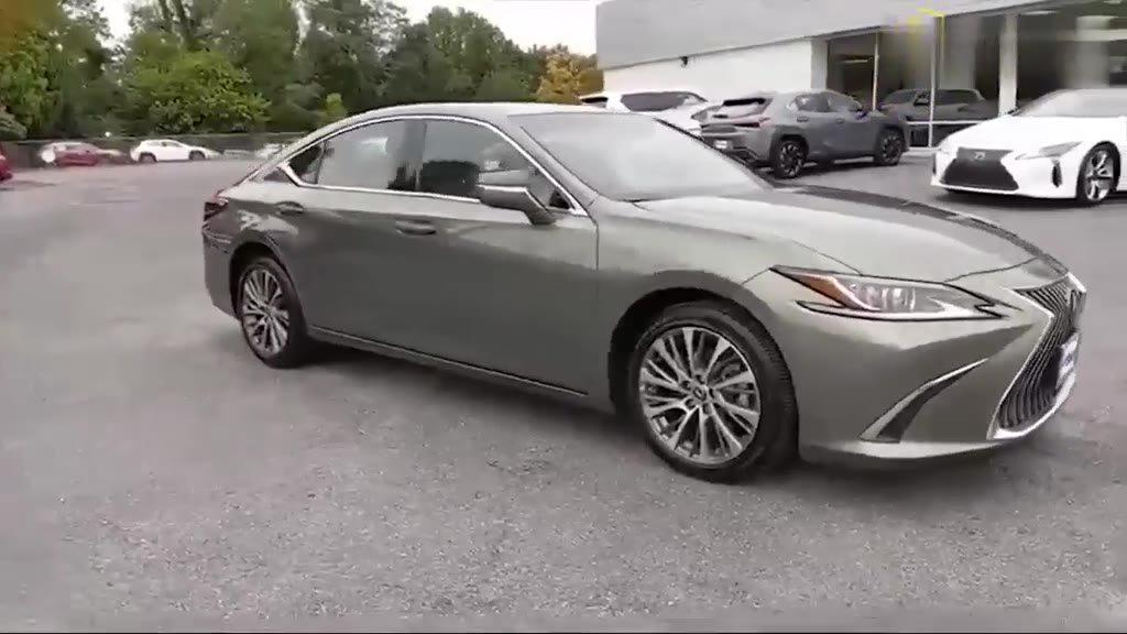 2021款雷克萨斯es350实拍,颜值爆表,买不买宝马5系自己拿主意