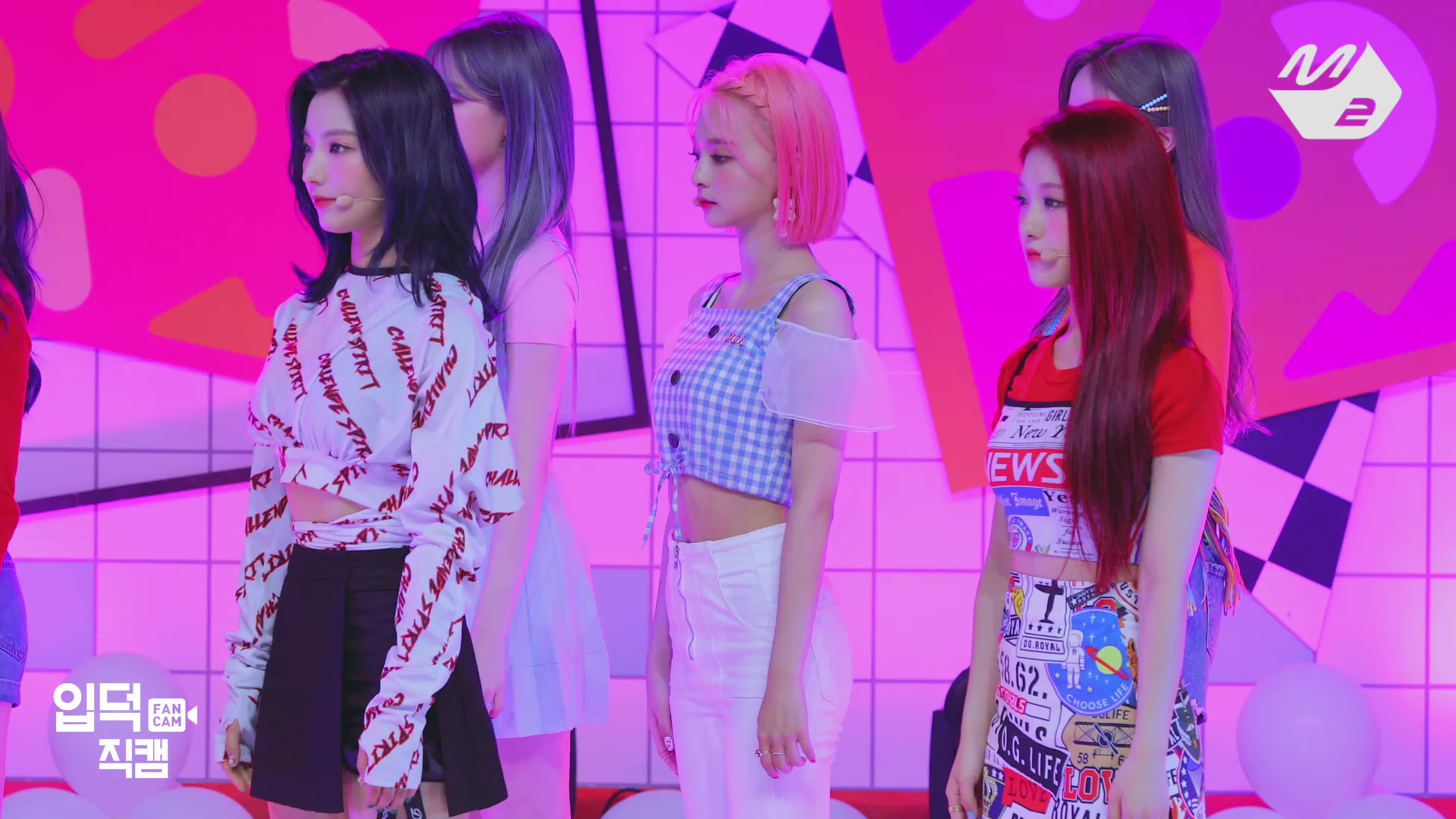 2019最新现场饭拍韩国女团fromis9美女性感火辣热舞高清4k