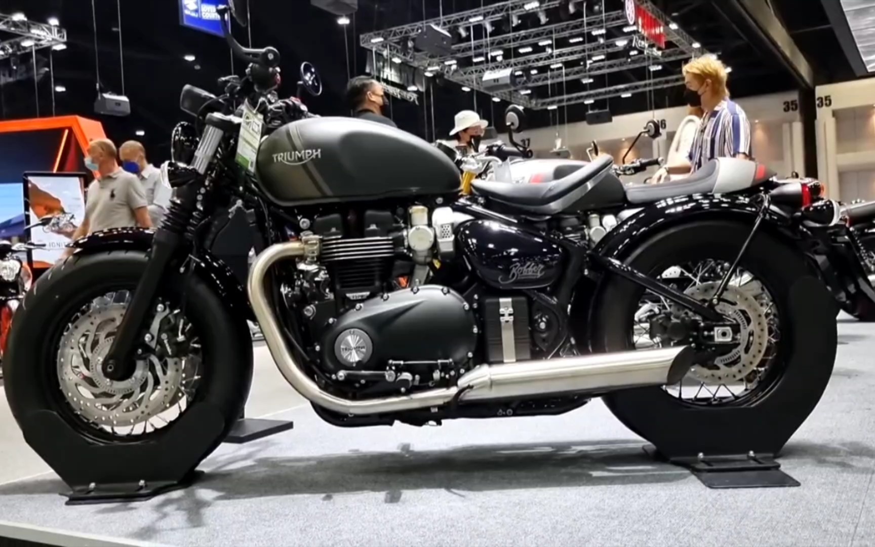 凱旋 bonneville bobber 1200 cc