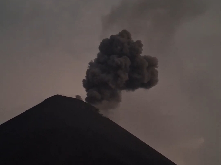 火山喷发打雷闪电是什么原因造成哔哩哔哩bilibili