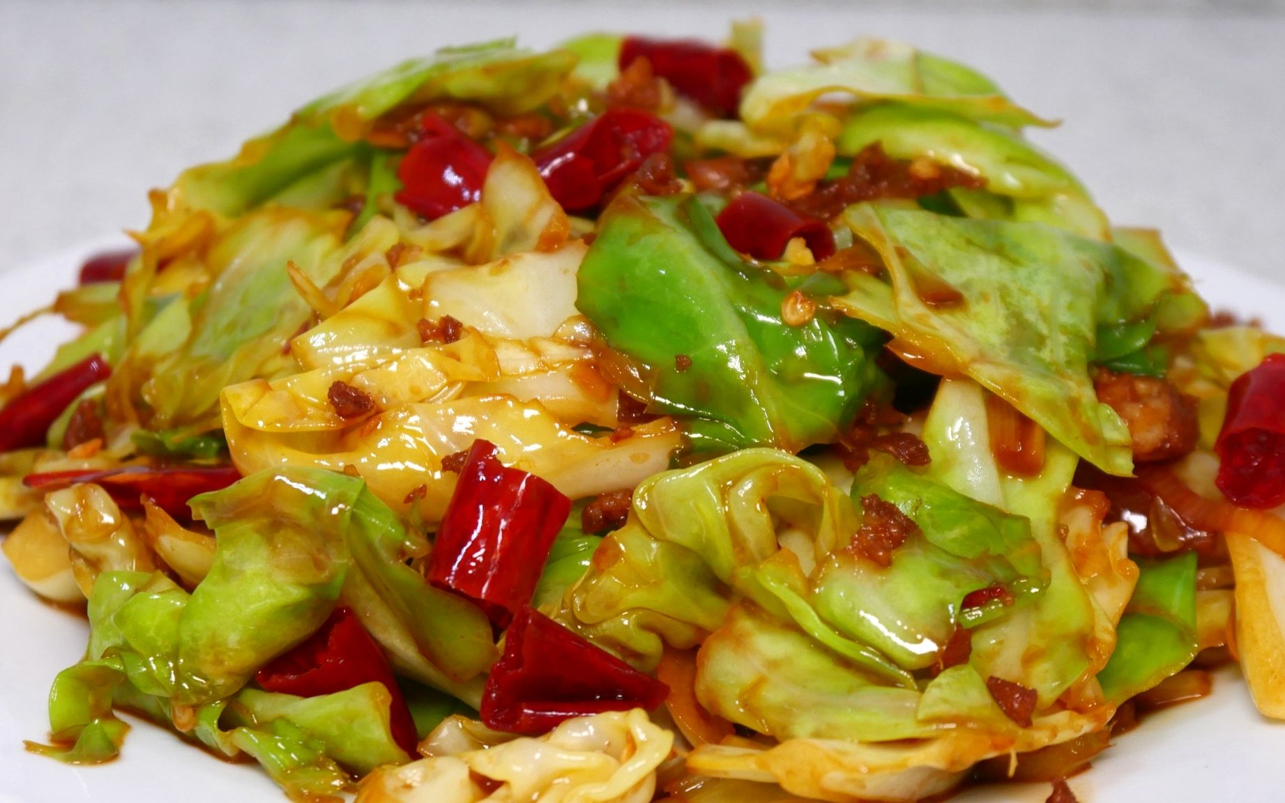 过年大鱼大肉吃腻了,教你一道肉末包菜,解腻又开胃,太下饭了