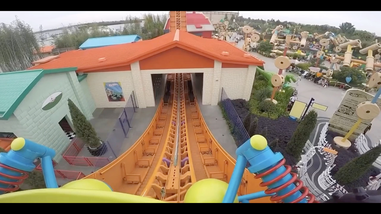 抱抱龙冲天赛车