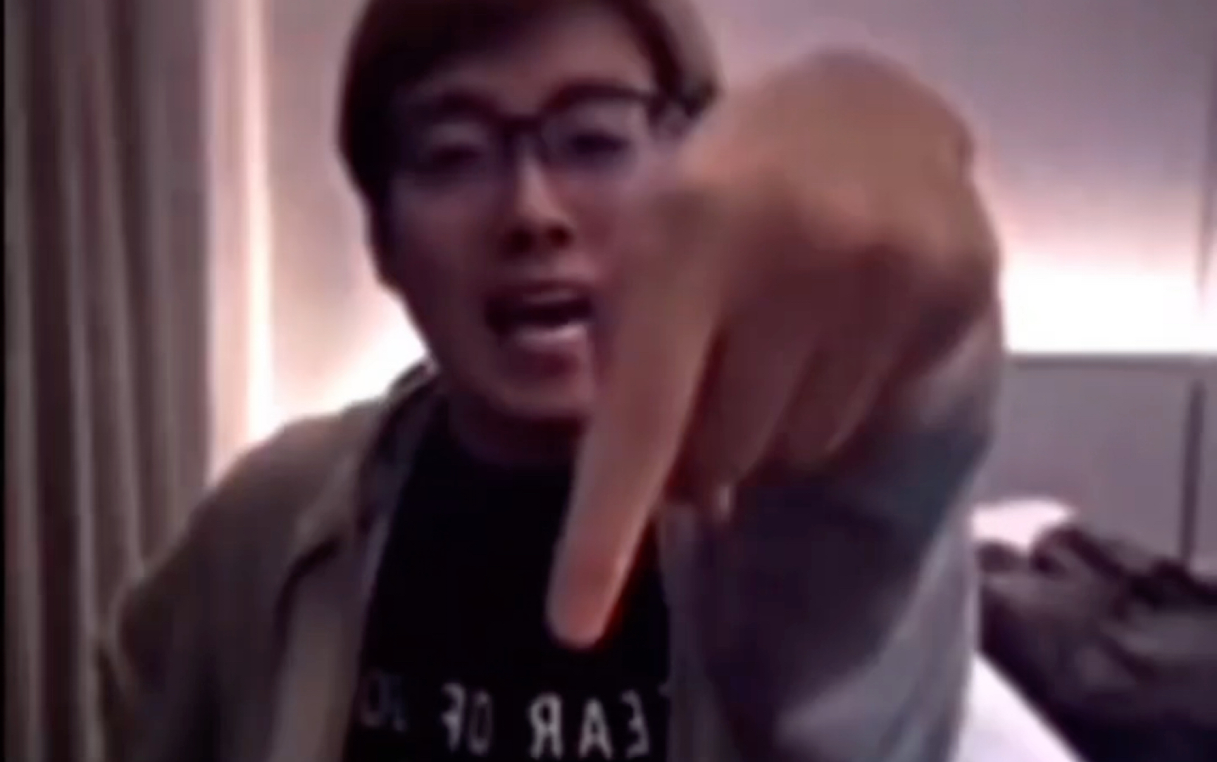 小手一张,rap开始