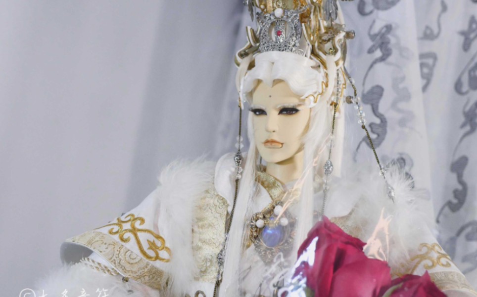 【大偶视频】一段短短的先生戴帽子视频,缺舟一帆渡