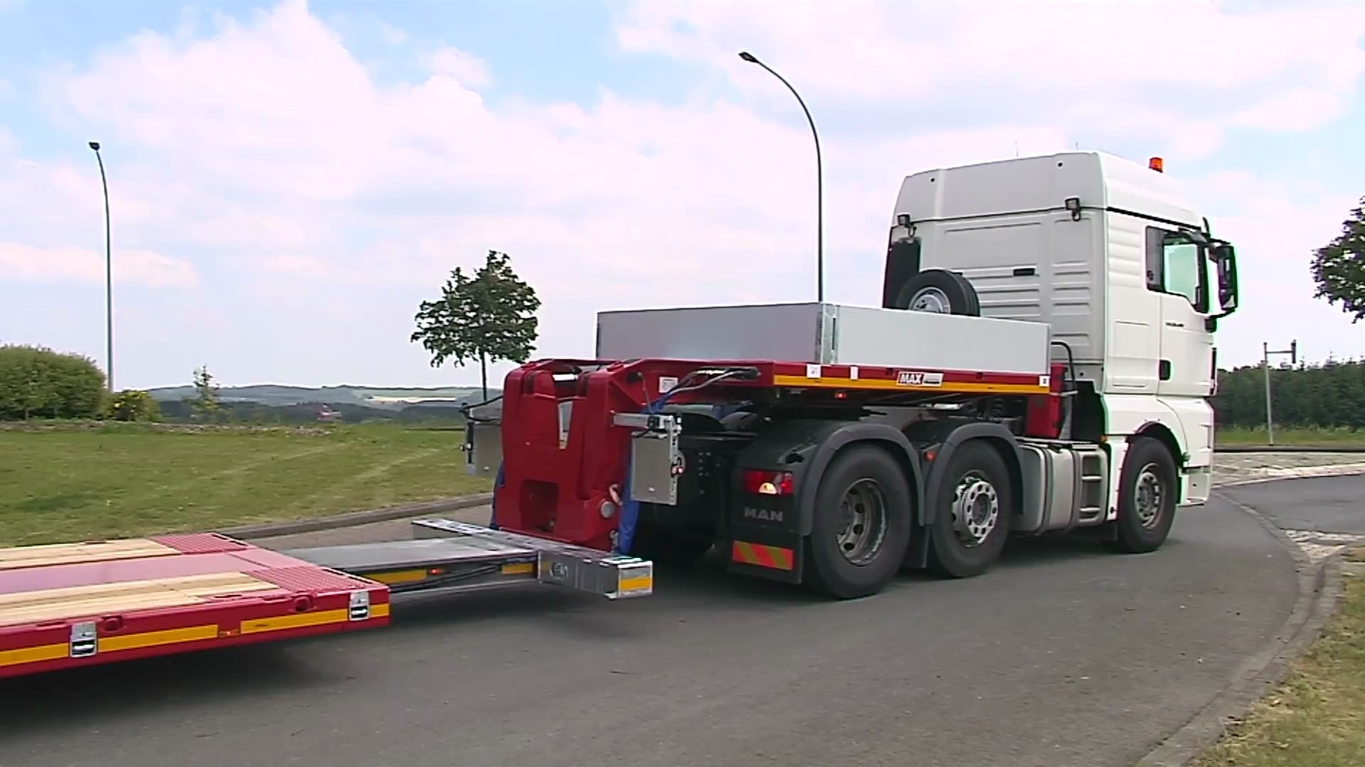 max trailer max510 伸缩式低平板拖车