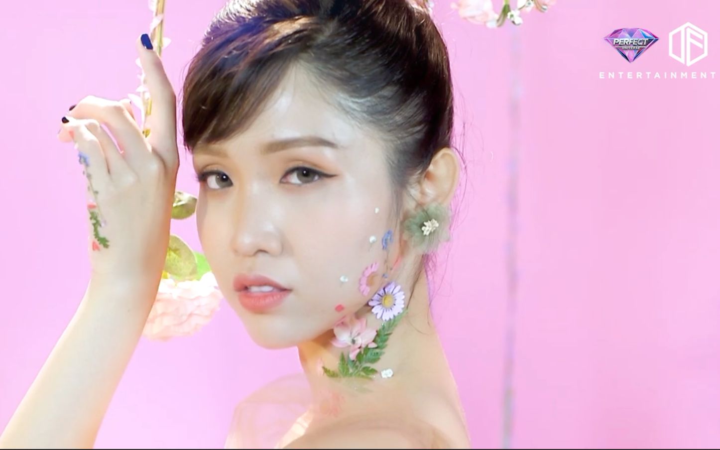 越南跨性别小姐姐0369nh67thà超美写真太仙气了