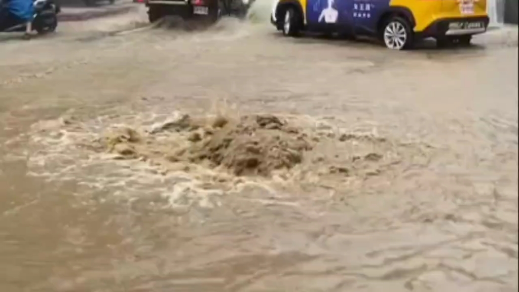 【tiktok旧闻】台湾暴雨洪涝 民众水深火热
