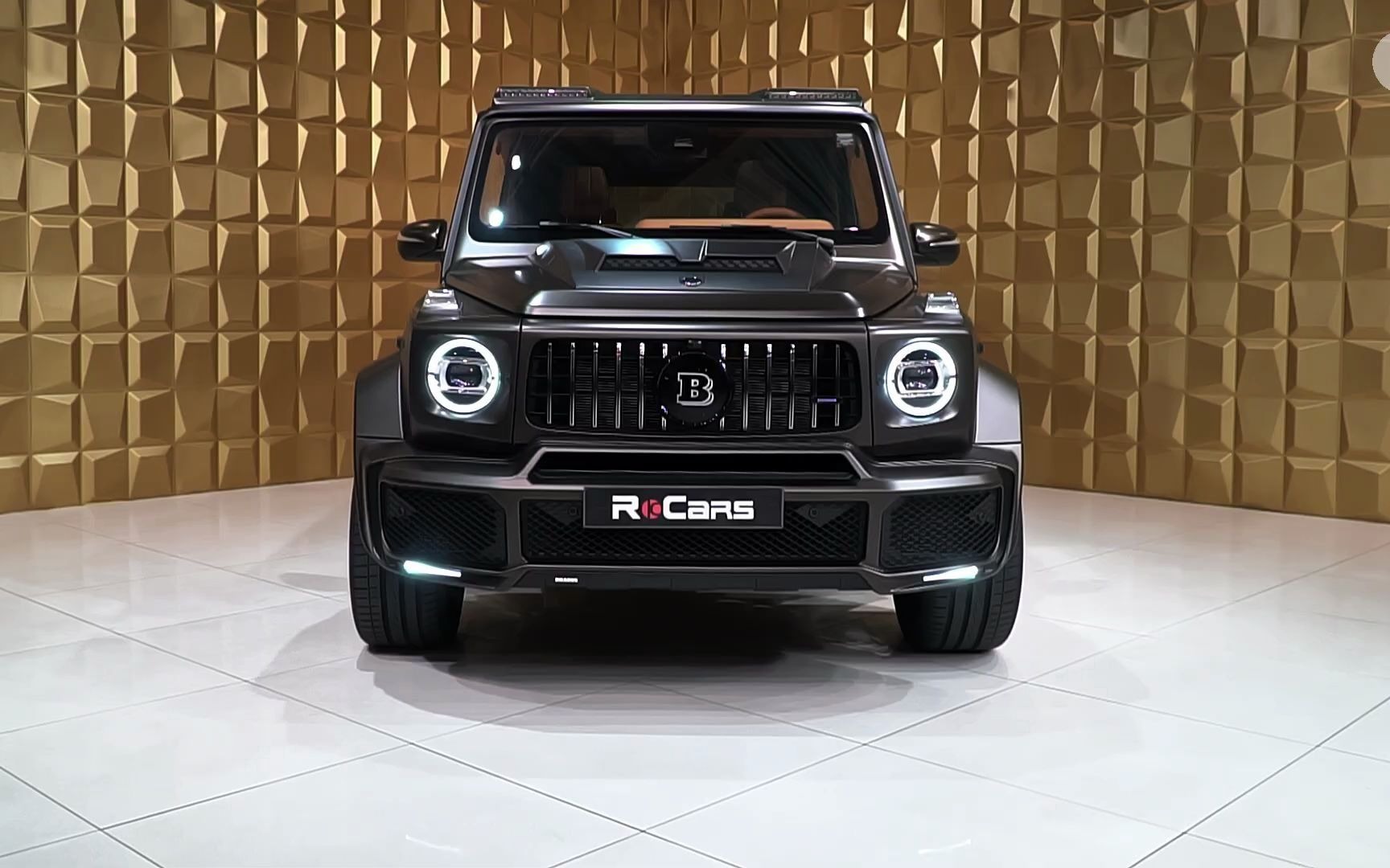 2020款奔驰g63 巴博斯700
