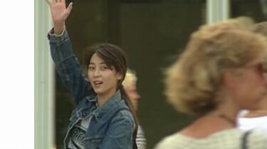 ・ZARD 坂井泉水 　「MUSIC VIDEO」 ZARD LIVE 2004「What a beautiful moment Tour」Full HD