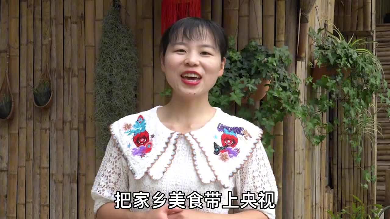 川香秋月:一个流水线打工妹,居然成功逆袭乡村美食圈千万网红!