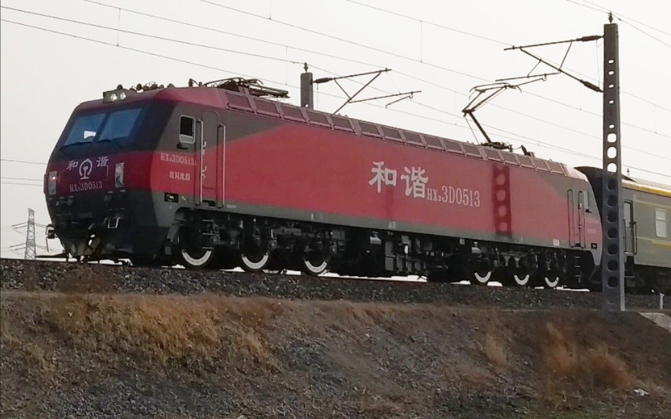 k386次列车通过大弯道慢速驶入津霸线永清站