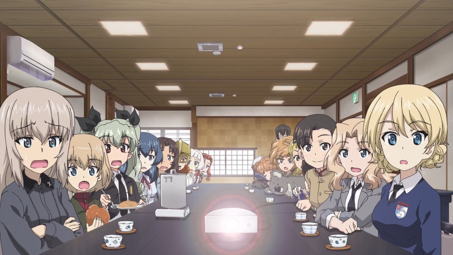 【少女与战车】最终章4ova队长战争熟肉带弹幕