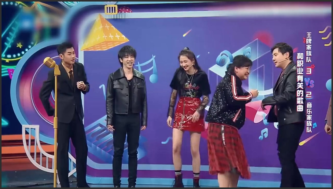 沈腾损人可真行,贾玲偶尔能反击一下,章子怡欧阳娜娜只能忍气吞